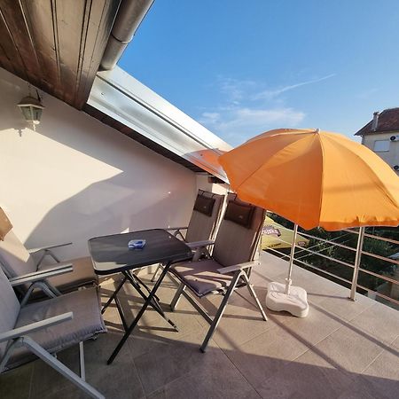 Apartments Luna ザダル エクステリア 写真